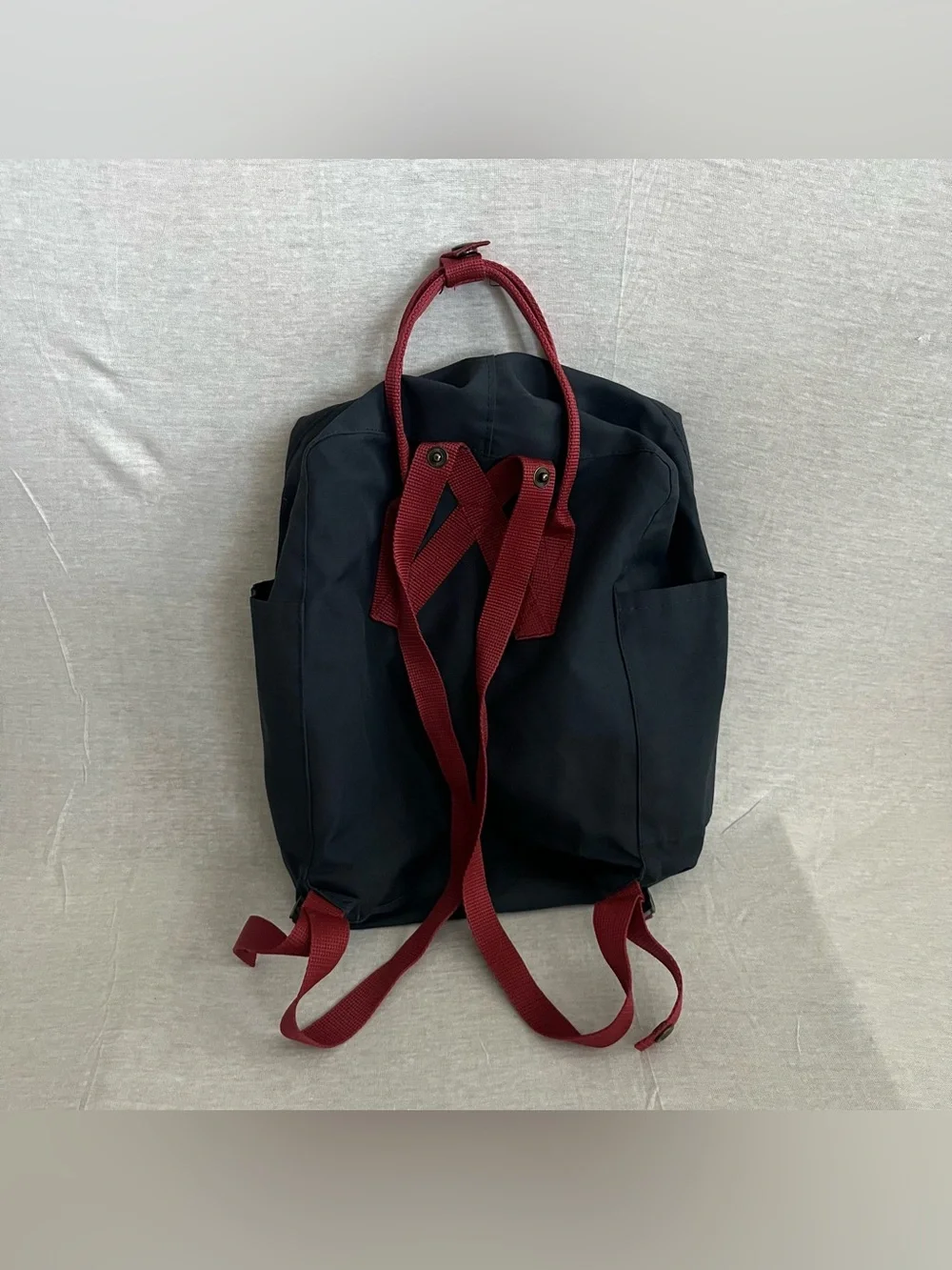 Classic Fjallraven Kanken Navy Backpack with Maroon Handles